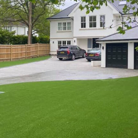 Chelsfield driveway fitted either side with artificial grass Chelsfield driveway fitted either side with artificial grass